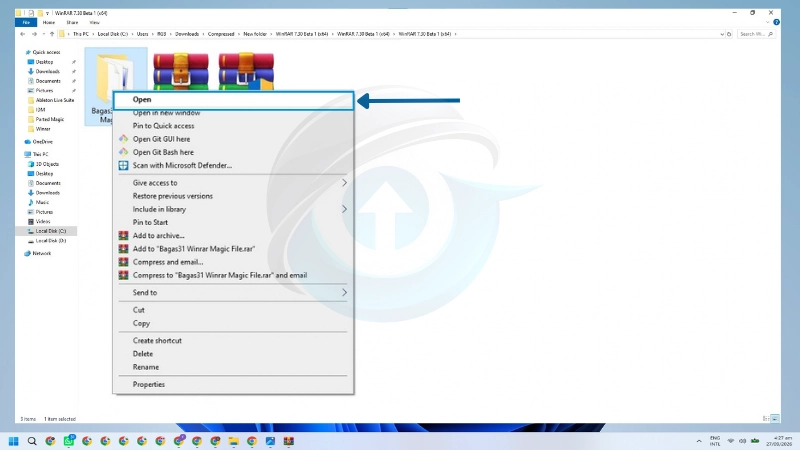 Membuka folder WinRAR Magic File yang sudah diekstrak di Windows